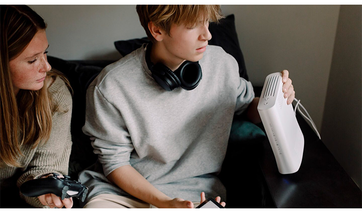 خاموش و روشن کردن چند ثانیه‌ای مودم و روتر برای اینترنت و وای‌فای خوب است